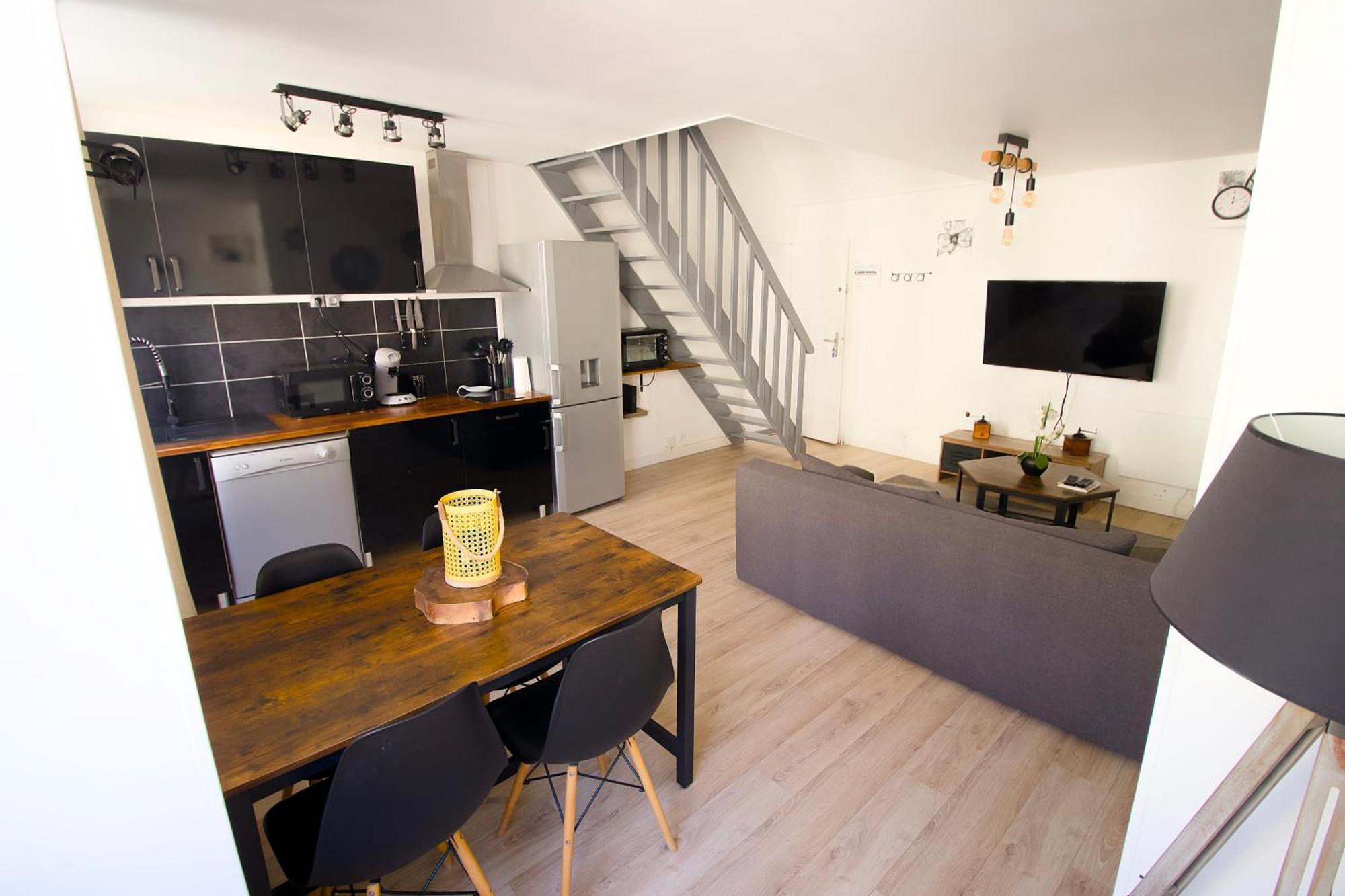 Triplex Lumineux A Cherbourg, Hyper Centre, 2 Pas Du Port & Vie Nocturne, Intendance Luxury Host 외부 사진